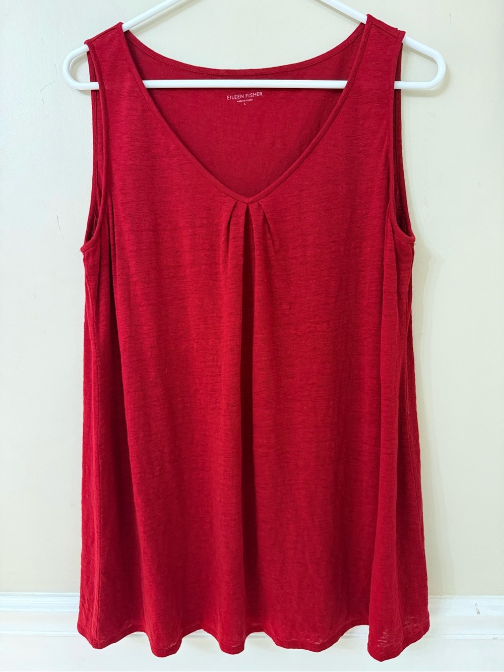 Eileen Fisher Red V-Neck Sleeveless 100% Linen Tank with Front Pleat Size Large